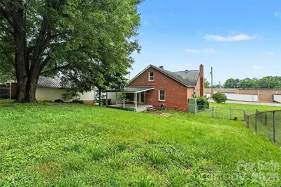 517 N Carolina Avenue, Maiden, NC 28650 - Photo 21