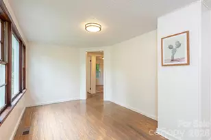 215 Merchant St, Asheville, NC 28803 - Photo 9