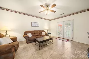 12245 Sutters Hill Ct, Charlotte, NC 28269 - Photo 19