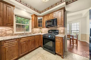 12245 Sutters Hill Ct, Charlotte, NC 28269 - Photo 13