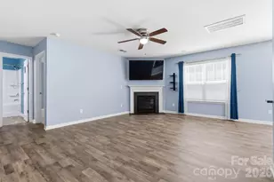 5904 Ellimar Field Ln, Charlotte, NC 28215 - Photo 7