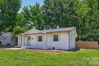 4408 Ivanhoe Place, Charlotte, NC 28205 - Photo 11