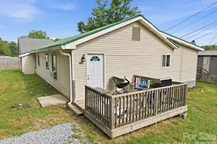 104 Jody St, East Flat Rock, NC 28726 - Photo 3