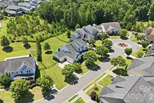 621 Bucks Quarry Ct, Fort Mill, SC 29708 - Photo 3