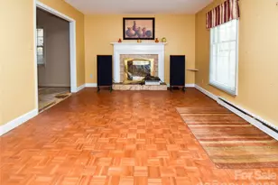 1420 Waybridge Ln, Winston Salem, NC 27103 - Photo 5