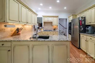 15202 Sharrow Bay Ct, Huntersville, NC 28078 - Photo 9