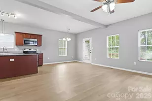 143 High Bluff Cir, Mooresville, NC 28115 - Photo 9