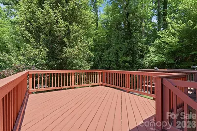 525 Wakefield Drive, Charlotte, NC 28209 - Photo 35
