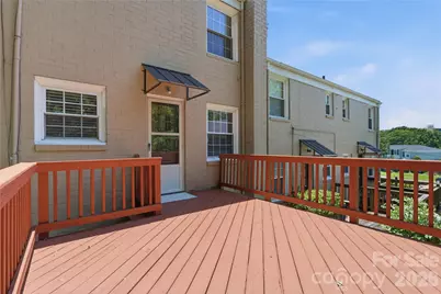525 Wakefield Drive, Charlotte, NC 28209 - Photo 33