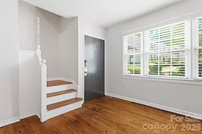525 Wakefield Drive, Charlotte, NC 28209 - Photo 5