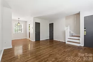 525 Wakefield Dr, Charlotte, NC 28209 - Photo 7