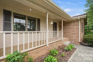 183 Dellinger Dr, Statesville, NC 28625 - Photo 3