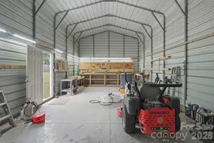 183 Dellinger Dr, Statesville, NC 28625 - Photo 5