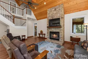 40 Shining Rock Dr, Canton, NC 28716 - Photo 5