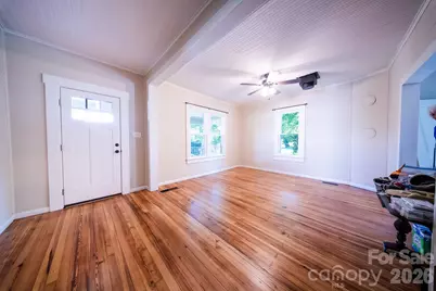 110 N Chestnut Street, Morganton, NC 28655 - Photo 5