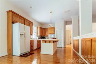 9425 Briarwick Ln, Charlotte, NC 28277 - Photo 9