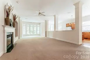 9425 Briarwick Ln, Charlotte, NC 28277 - Photo 13