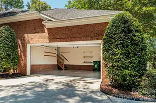 9425 Briarwick Ln, Charlotte, NC 28277 - Photo 23