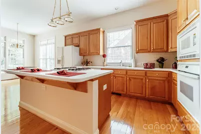9425 Briarwick Lane, Charlotte, NC 28277 - Photo 5