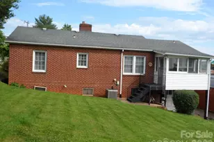 107 W Concord St, Morganton, NC 28655 - Photo 15