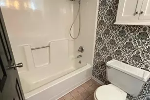 327 Eastwood Dr, Salisbury, NC 28146 - Photo 5