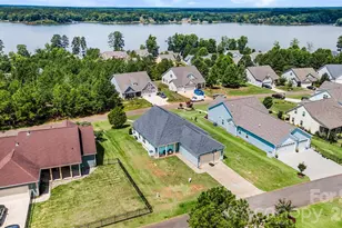 11261 Island View Ln, Lancaster, SC 29720 - Photo 27