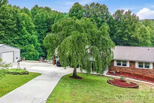 303 Alexander Dr, North Wilkesboro, NC 28659 - Photo 3