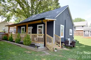 120 Seventh St, Marion, NC 28752 - Photo 3
