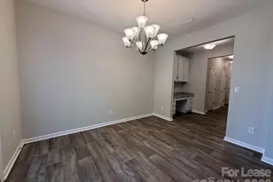 5918 River Mdw Ct, Charlotte, NC 28213 - Photo 3