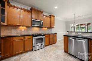 523 Danson Dr, Fort Mill, SC 29715 - Photo 9