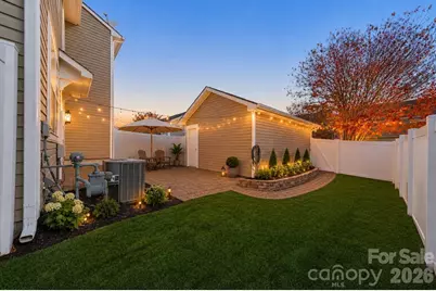 18426 W Catawba Avenue, Cornelius, NC 28031 - Photo 29
