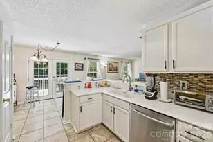 9338 Golden Pond Dr, Charlotte, NC 28269 - Photo 13