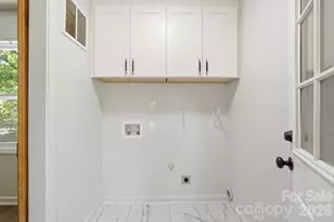 9828 Starwood Dr, Charlotte, NC 28215 - Photo 25