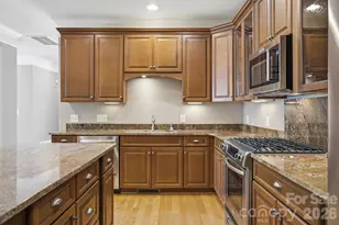 425 Spring St, Davidson, NC 28036 - Photo 17