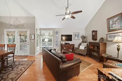 5666 Gold Creek Bay Drive, Hickory, NC 28601 - Photo 21
