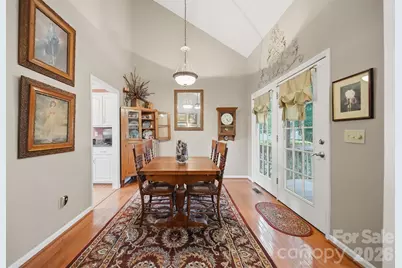 5666 Gold Creek Bay Drive, Hickory, NC 28601 - Photo 15