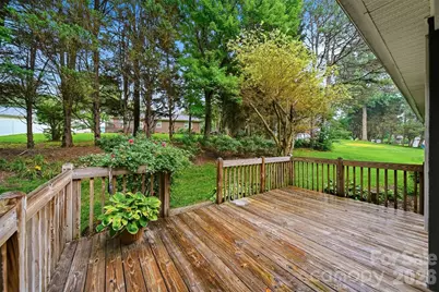 5666 Gold Creek Bay Drive, Hickory, NC 28601 - Photo 23