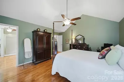 5666 Gold Creek Bay Drive, Hickory, NC 28601 - Photo 27