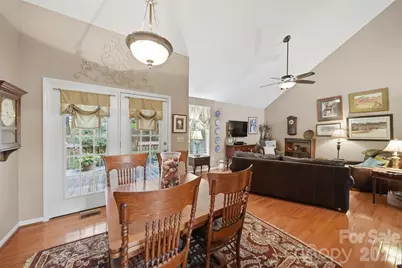 5666 Gold Creek Bay Drive, Hickory, NC 28601 - Photo 13