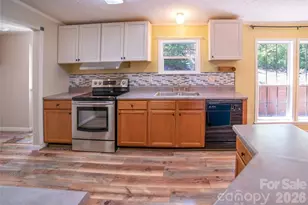 4862 Karen Ct, Morganton, NC 28655 - Photo 3