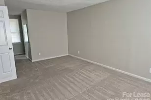 8205 Eveningwood Ct, Charlotte, NC 28226 - Photo 11