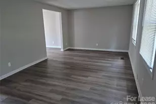8205 Eveningwood Ct, Charlotte, NC 28226 - Photo 3