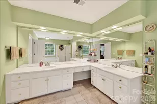 10604 Knight Castle Dr, Charlotte, NC 28277 - Photo 33