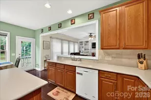 10604 Knight Castle Dr, Charlotte, NC 28277 - Photo 21