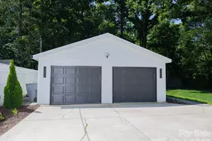 5306 Wales St, Charlotte, NC 28269 - Photo 25
