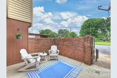 6810 Farmingdale Drive, Charlotte, NC 28212 - Photo 17