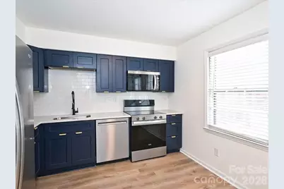 6810 Farmingdale Drive, Charlotte, NC 28212 - Photo 7