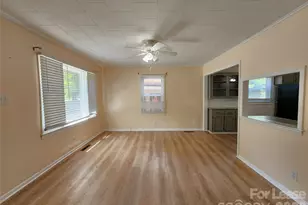 135 Oak Grove Rd, Statesville, NC 28677 - Photo 3