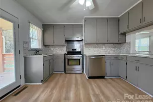 135 Oak Grove Rd, Statesville, NC 28677 - Photo 5