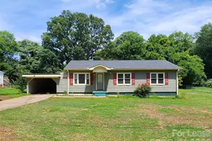 135 Oak Grove Rd, Statesville, NC 28677 - Photo 1